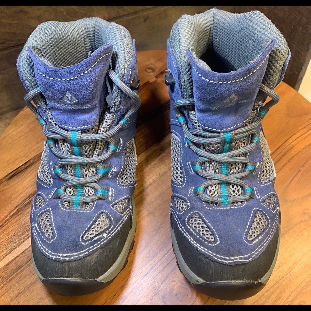 Vasque waterproof sneakers.  Inv 5449